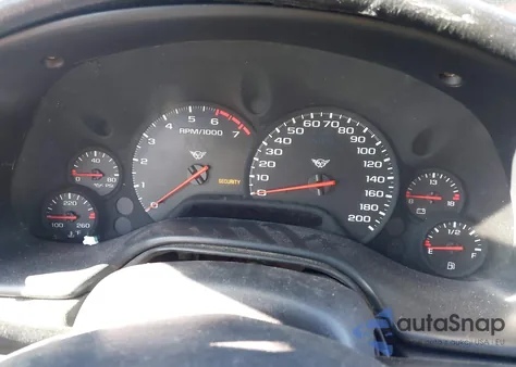 1998 Chevrolet Corvette from USA, damaged, VIN 1G1YY32G1W5124032